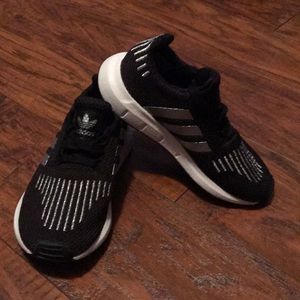 NEW adidas Little Kids sneakers US sz 10k